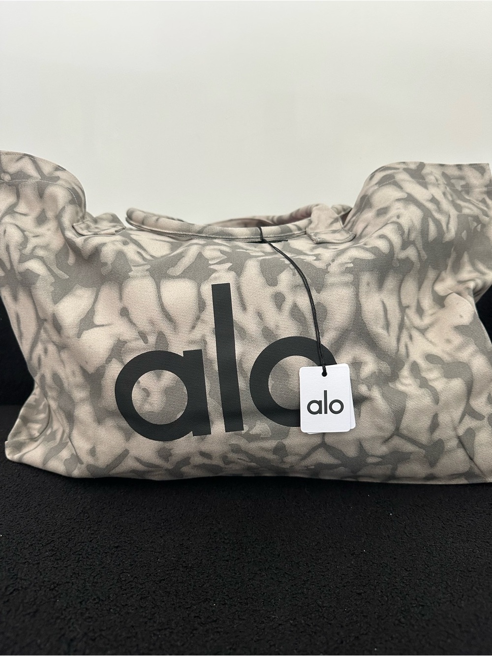 Alo Shopper Tote Bag